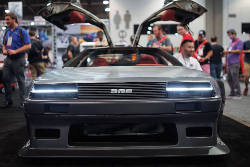 https://autogreeknews.gr/wp-content/uploads/2023/12/twinturbo-v8-delorean-9.jpg