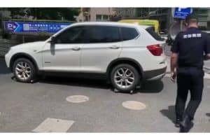 wheel-clamping-is-so-yesterday-illegally-parked-ca