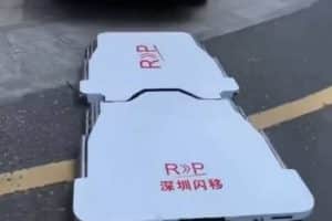 wheel-clamping-is-so-yesterday-illegally-parked-ca (4)