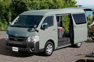 2024-Toyota-HiAce-17-2048×1147