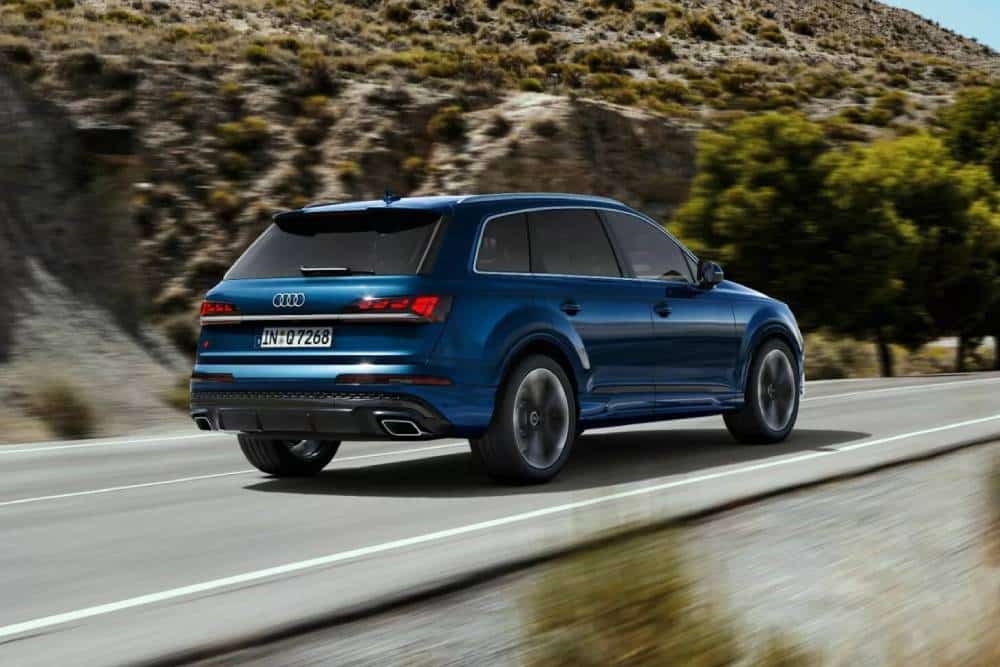 https://autogreeknews.gr/wp-content/uploads/2024/01/2025-Audi-Q7-13-2048x1366-1.jpg