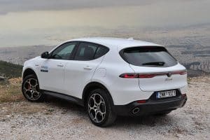 Alfa-Romeo-Tonale-PHEV-(7)