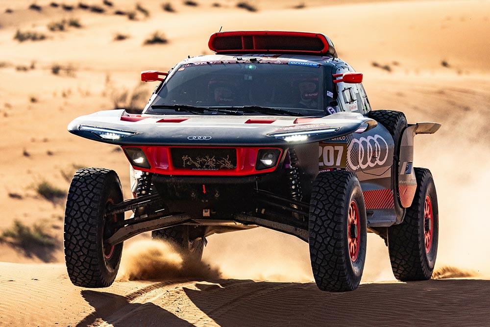 https://autogreeknews.gr/wp-content/uploads/2024/01/Audi-Audi-RS-Q-e-tron-Dakar-Rally-2024-10.jpg