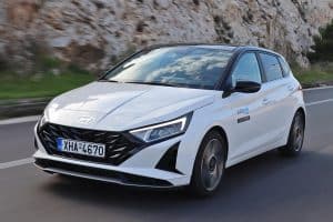 Hyundai-i20-facelift-kinisi