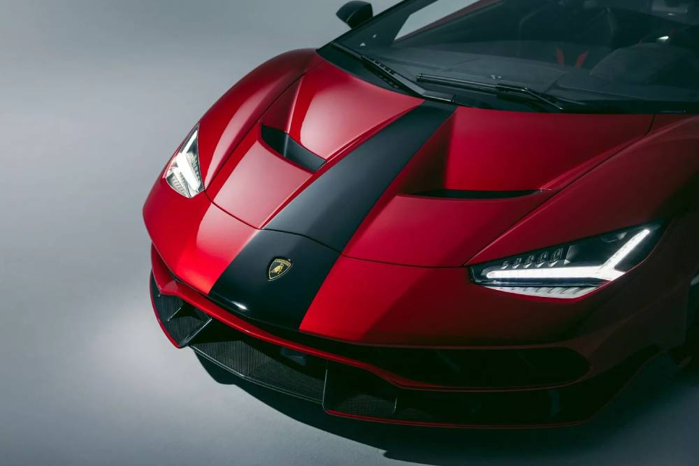 https://autogreeknews.gr/wp-content/uploads/2024/01/Lamborghini-Centenario-Roadster-6.jpg