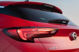 Opel-Astra-2016-logo