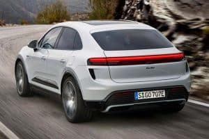 Porsche-Macan-2024-(14)