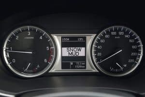 Suzuki-Vitara-2015-(5)