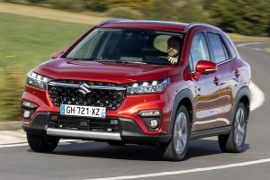 Suzuki_S-Cross_Hybrid-(6)