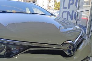 Toyota-Auris-Hybrid-LPG-(9)