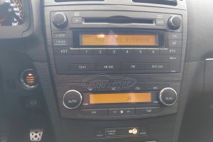 Toyota-Avensis-1.8-2010-(6)