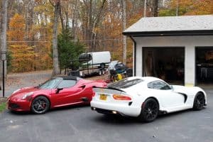 alfa romeo 4c vs dodge viper
