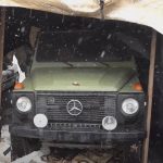 mercedes-benz-g-class-abandoned-in-a-military-tent (1)