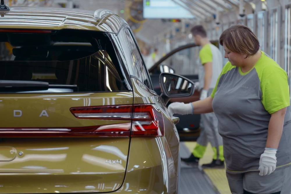 https://autogreeknews.gr/wp-content/uploads/2024/01/new-skoda-kodiaq-assembly-line-4.jpg