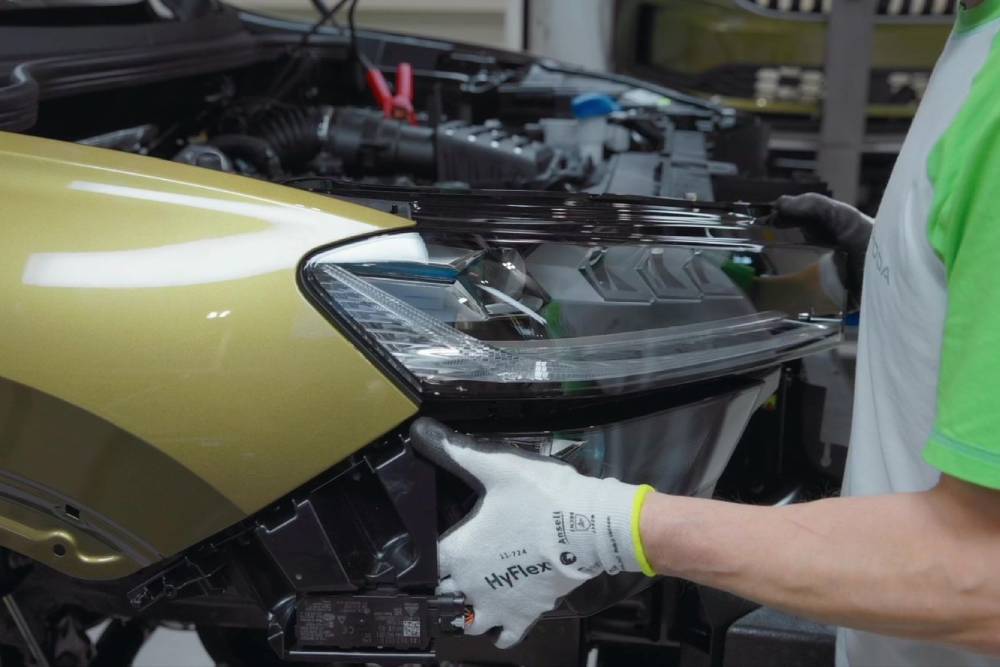 https://autogreeknews.gr/wp-content/uploads/2024/01/new-skoda-kodiaq-assembly-line-6.jpg