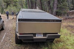 this-cybertruck-hit-10000-miles-here-s-the-one-thi (7)