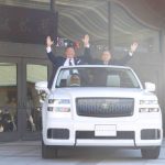 toyota-century-suv-convertible-is-a-dream-parade-c (4)