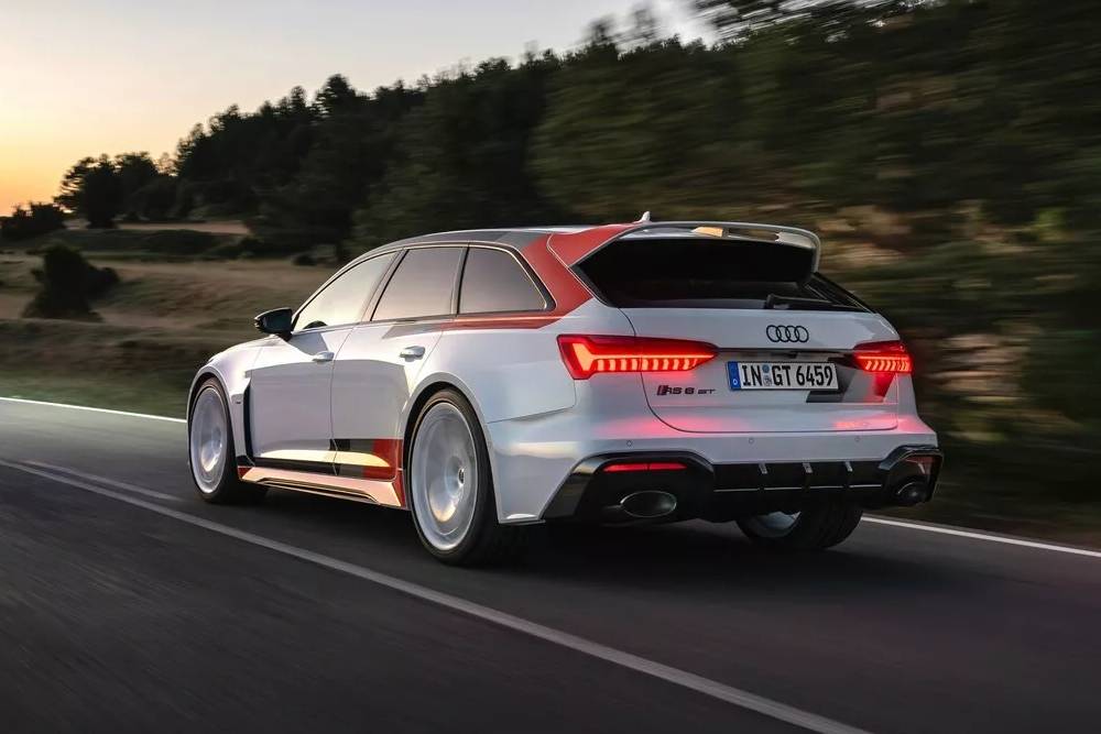 https://autogreeknews.gr/wp-content/uploads/2024/02/2024-Audi-RS-6-Avant-GT-0205-63.jpg