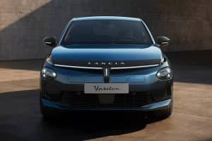 2024-Lancia-Ypsilon-Limited-Edition-Cassina-1-2048