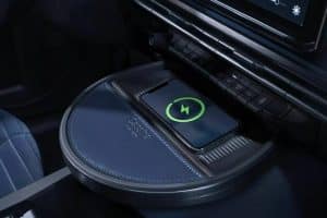 2024-Lancia-Ypsilon-Limited-Edition-Cassina-11-204