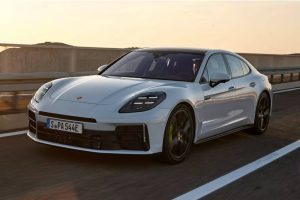 2024-Porsche-Panamera-Hybrids-012-2048×1281