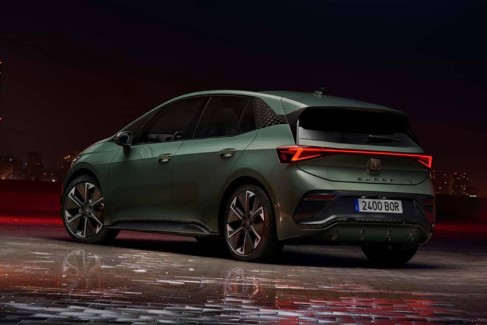 https://autogreeknews.gr/wp-content/uploads/2024/02/2024-cupra-born-vz-1.jpg
