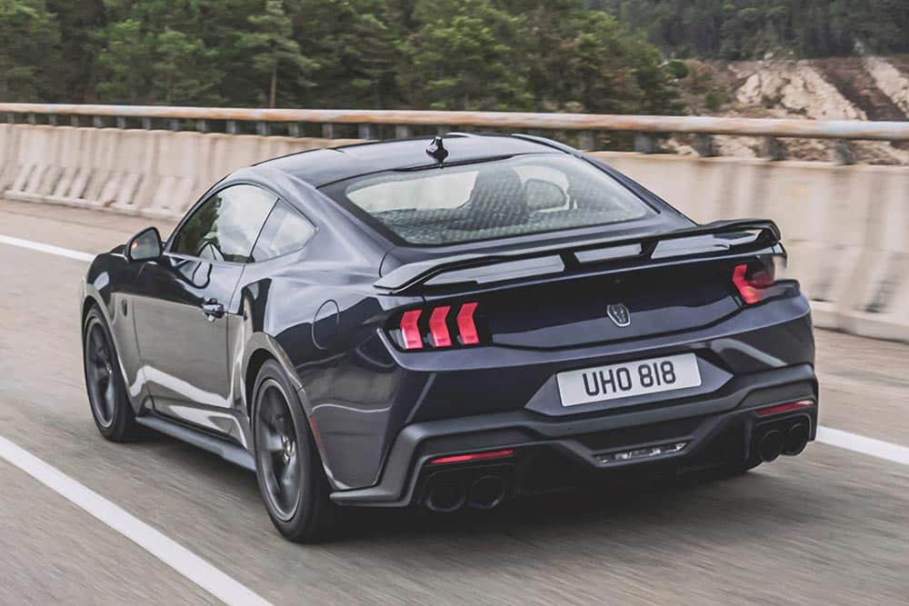 https://autogreeknews.gr/wp-content/uploads/2024/02/2024_FORD_MUSTANG_DARK-HORSE_07-1.jpg