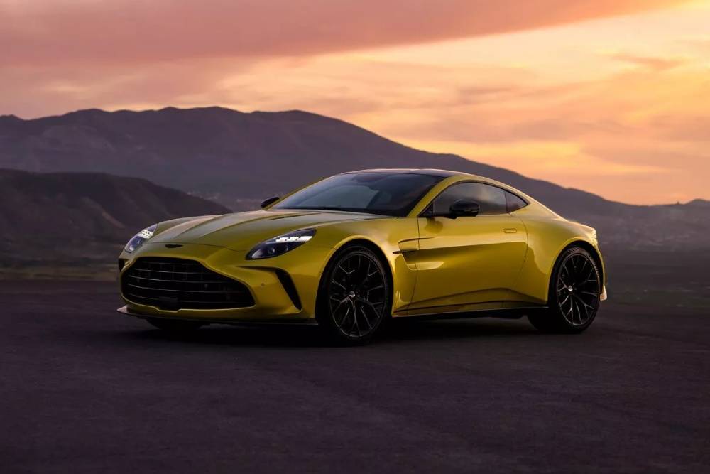 https://autogreeknews.gr/wp-content/uploads/2024/02/2025-Aston-Martin-Vantage-21.jpg