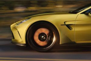 2025-Aston-Martin-Vantage-4