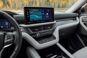 2025-Ford-Explorer-Platinum-7-2048×1228