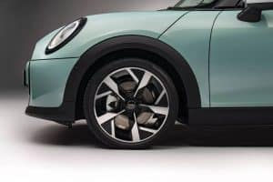 2025-MINI-ICE-Cooper-14-2048×1366