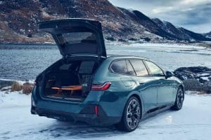 BMW-i5-Touring-17-2048×1366