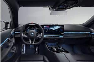 BMW-i5-Touring-47-2048×1536