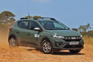 Dacia-Sandero-Stepway-off-road