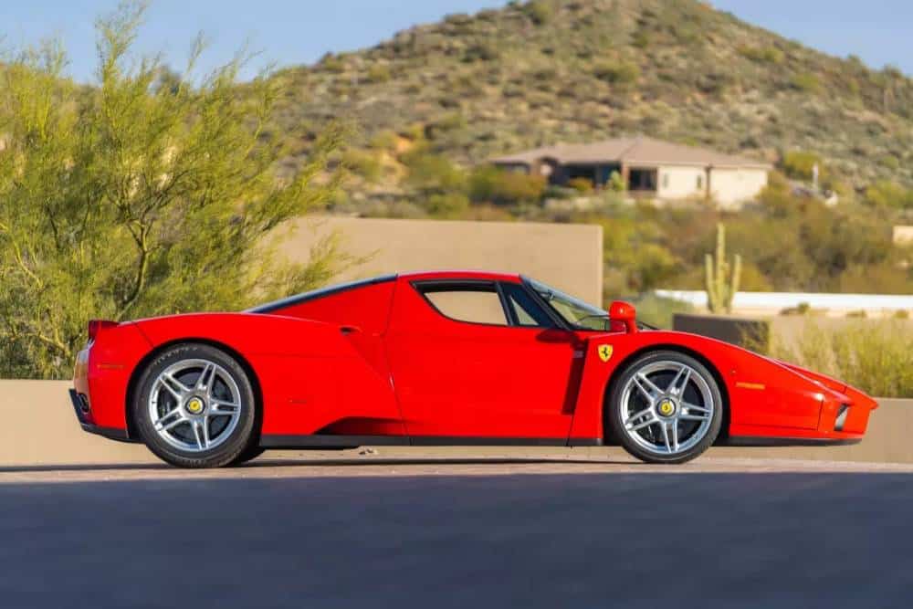 https://autogreeknews.gr/wp-content/uploads/2024/02/Ferrari-Enzo-2_result.jpg