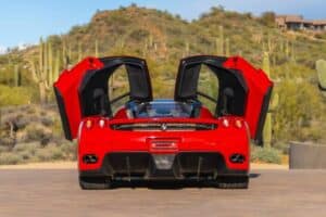 Ferrari-Enzo-4_result