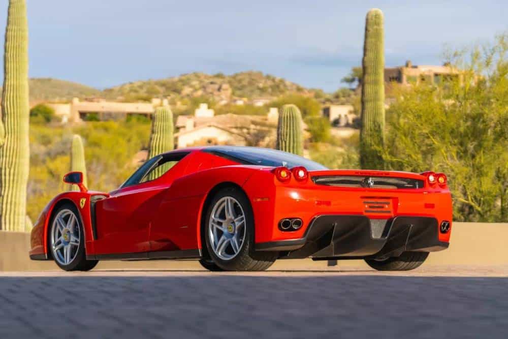 https://autogreeknews.gr/wp-content/uploads/2024/02/Ferrari-Enzo-5_result.jpg
