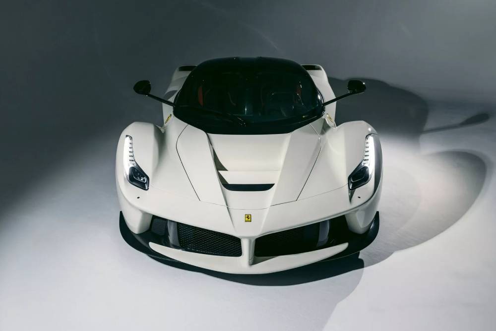 https://autogreeknews.gr/wp-content/uploads/2024/02/Ferrari-LaFerrari-5.jpg