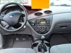 Ford-Focus-Sedan--2002-(1)