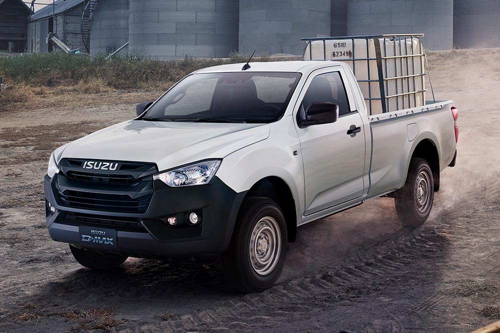 https://autogreeknews.gr/wp-content/uploads/2024/02/Isuzu-D-Max-4.jpg