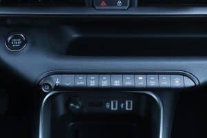 Jeep-Avenger-1.2T-100-HP-(10)