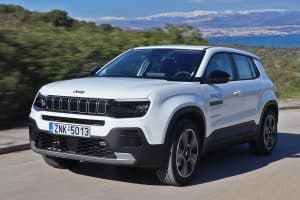 Jeep-Avenger-1.2T-100-HP-(24)