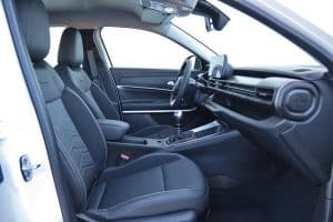 Jeep-Avenger-1.2T-100-HP-(4)