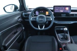 Jeep-Avenger-1.2T-100-HP-(9)