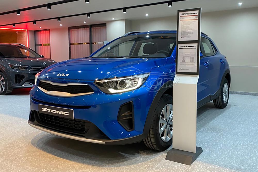 https://autogreeknews.gr/wp-content/uploads/2024/02/Kia-Stonic-etoimoparadota-1.jpg
