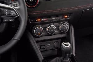 Mazda2-1.5-90-hp-2023-(42)