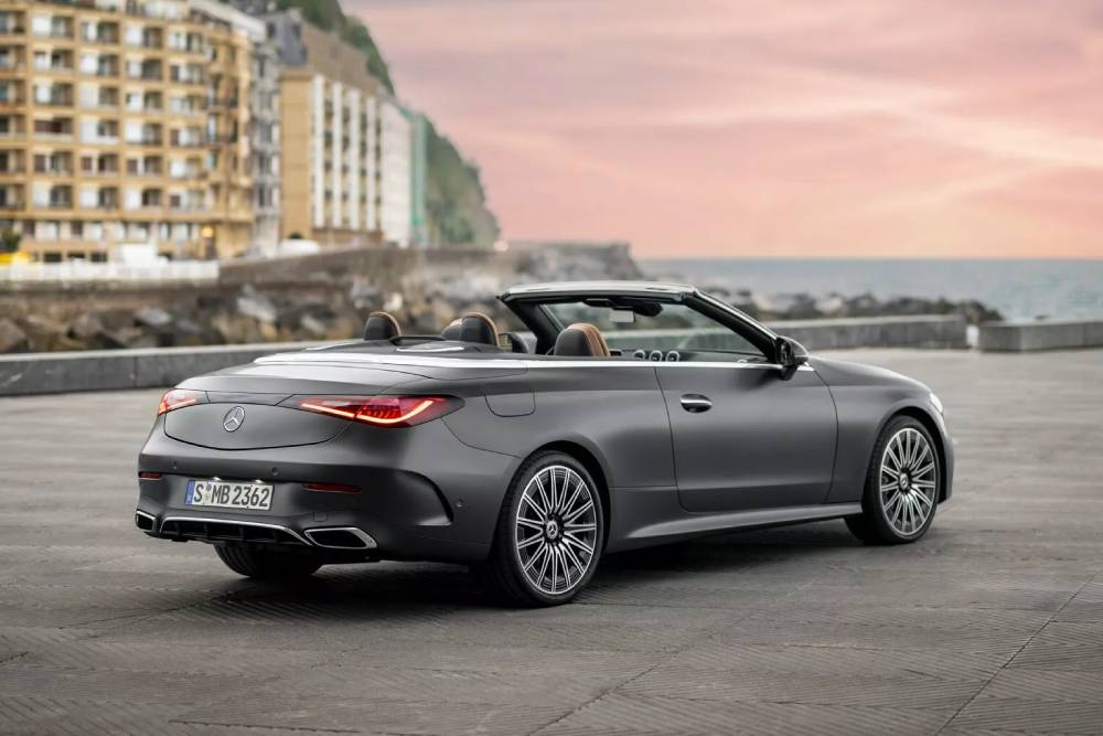 https://autogreeknews.gr/wp-content/uploads/2024/02/Mercedes-CLE-Cabriolet-0206-24.jpg