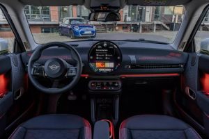 Mini-Cooper-E-Classic-48-2048×1366