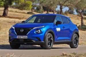 Nissan-Juke-Hybrid-kinisi