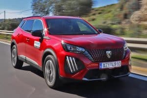 Peugeot 2008 1.5 BlueHDi 2024 (38)